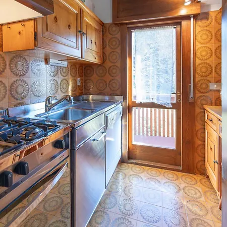 Apartment Casa Lavinores, With Panoramic Balcony Cortina d'Ampezzo